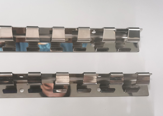 Kancalı Sistem Metal Damgalama Parçaları Paslanmaz Çelik Pvc Şerit Perde Asma Braketi