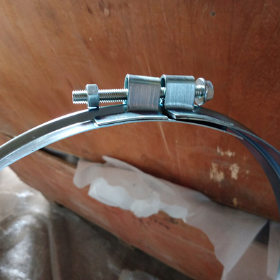 Düzenlenebilir Turbo V Band Klem Bağlantı Flange Boru Geniş Boru Klem Kalınlığı 1.0mm